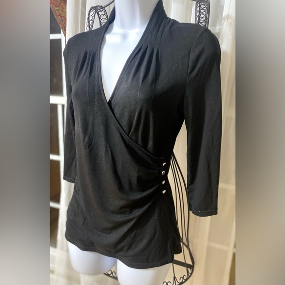 White House Black Market Black Fashion Fun Size 2 Cotton Top - Picture 2 of 2